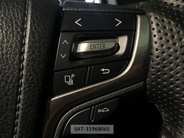 Toyota CROWN SEDAN 2015-12 8561558-4
