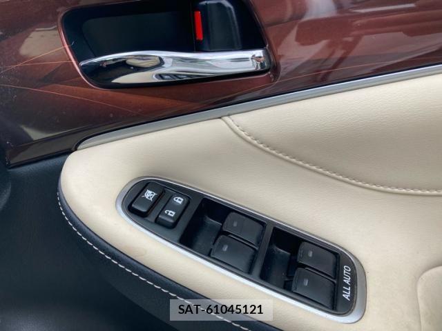 Toyota CROWN SEDAN 2013-11 8561570-12