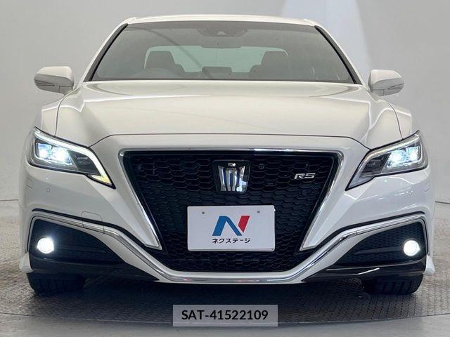 Toyota CROWN SEDAN 2020-02 8561552-13