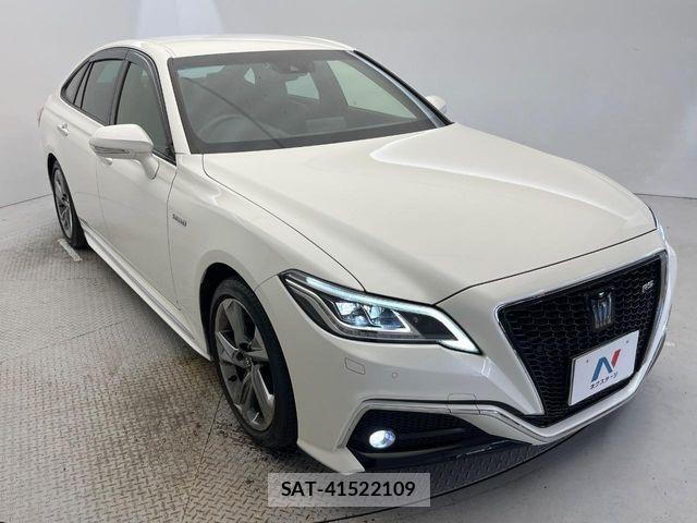 Toyota CROWN SEDAN 2020-02 8561552-15