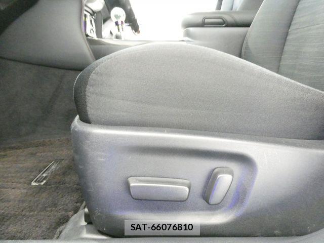 Toyota CROWN SEDAN 2015-07 8561564-14