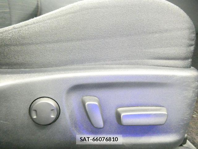 Toyota CROWN SEDAN 2015-07 8561564-15