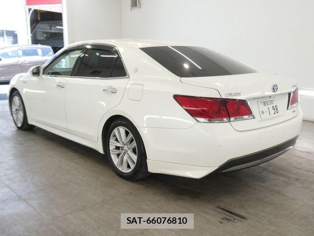 Toyota CROWN SEDAN 2015-07 8561564-1