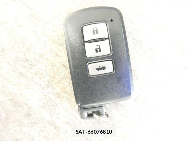 Toyota CROWN SEDAN 2015-07 8561564-29