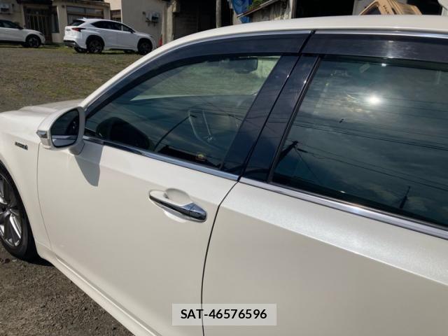 Toyota CROWN SEDAN 2013-06 8561569-2