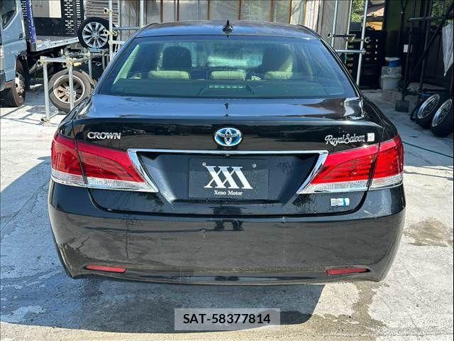 Toyota CROWN SEDAN 2013-03 8561566-2