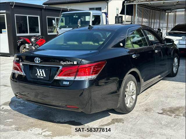 Toyota CROWN SEDAN 2013-03 8561566-3