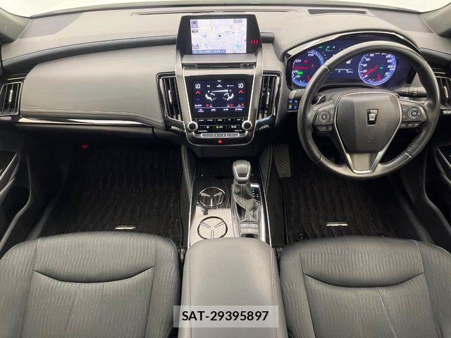 Toyota CROWN SEDAN 2019-04 8626289-1