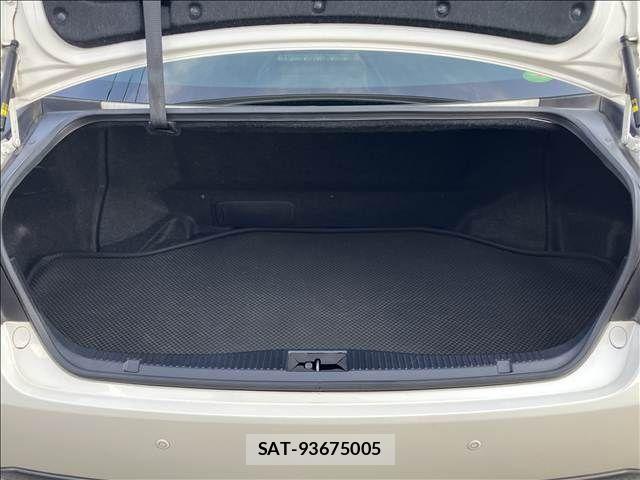 Toyota CROWN SEDAN 2013-10 8626293-12