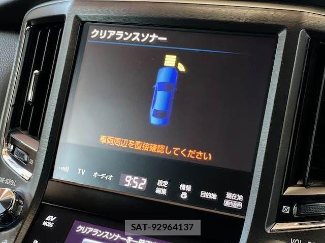 Toyota CROWN SEDAN 2014-03 8626292-17
