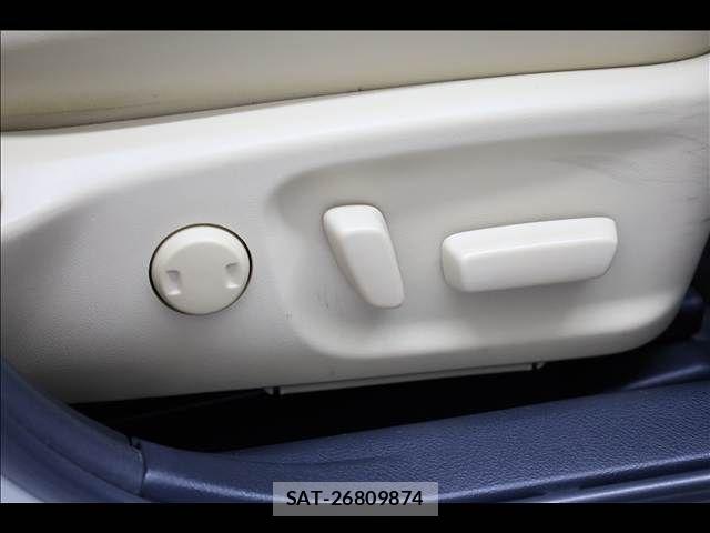 Toyota CROWN SEDAN 2013-07 8626294-15