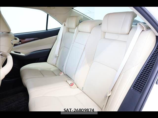 Toyota CROWN SEDAN 2013-07 8626294-18
