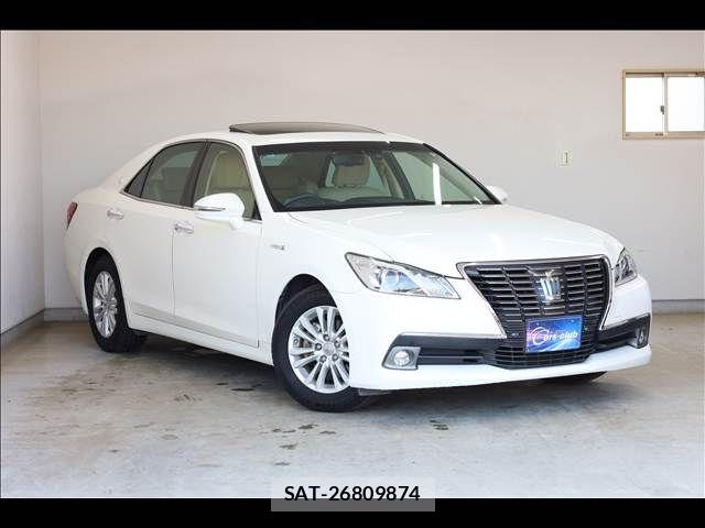 Toyota CROWN SEDAN 2013-07 8626294-1
