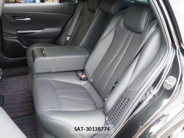 Toyota CROWN SEDAN 2022-01 8626282-13