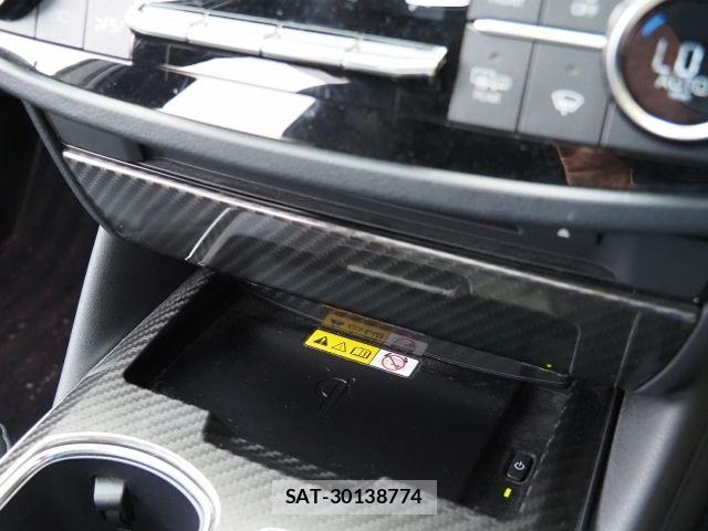 Toyota CROWN SEDAN 2022-01 8626282-28