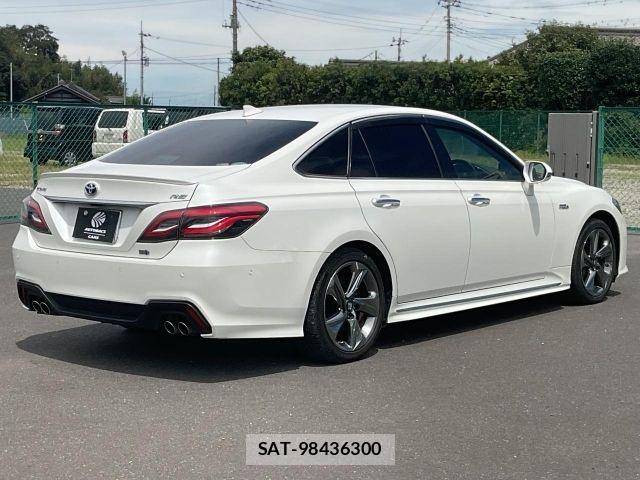 Toyota CROWN SEDAN 2020-06 8626285-18