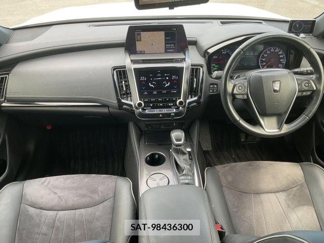 Toyota CROWN SEDAN 2020-06 8626285-1