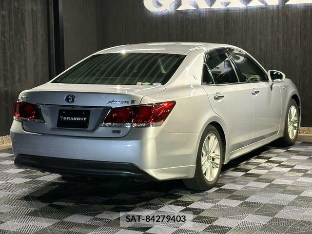 Toyota CROWN SEDAN 2014-03 8626295-13