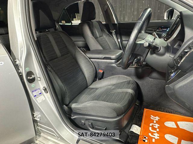 Toyota CROWN SEDAN 2014-03 8626295-5