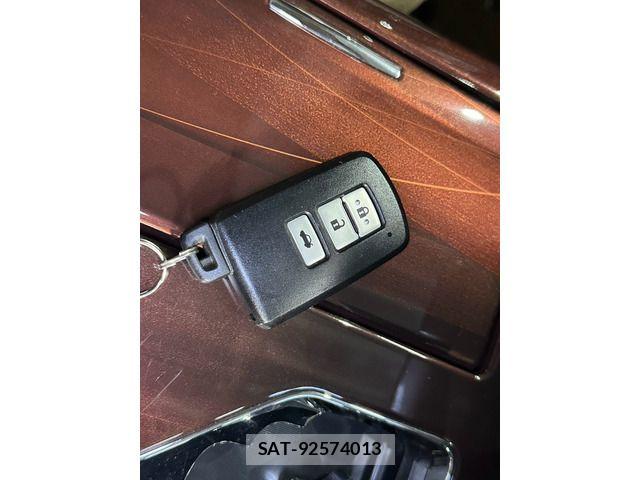 Toyota CROWN SEDAN 2015-09 8626298-9