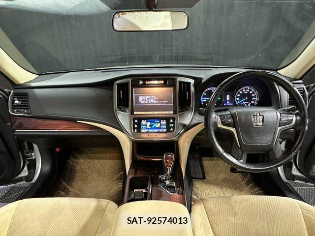 Toyota CROWN SEDAN 2015-09 8626298-4