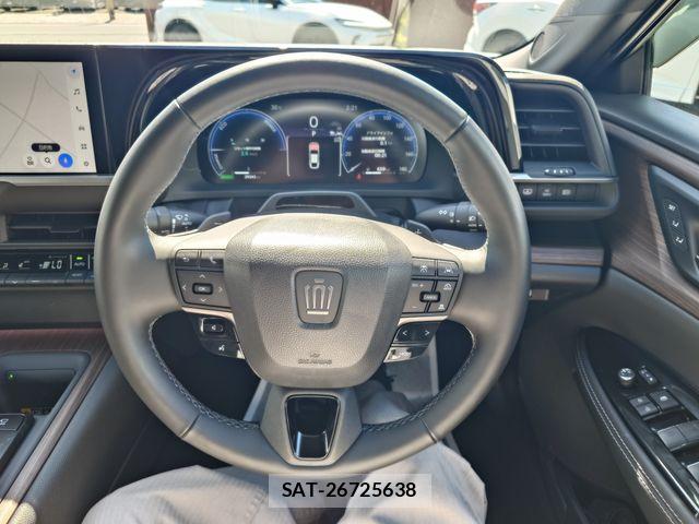 Toyota CROWN SEDAN 2025-11 8626280-12