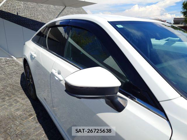 Toyota CROWN SEDAN 2025-11 8626280-4