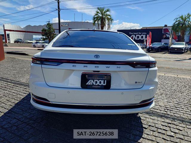 Toyota CROWN SEDAN 2025-11 8626280-6