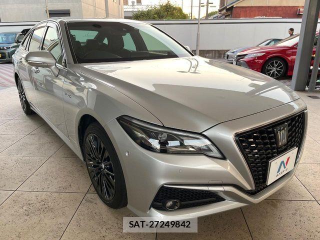 Toyota CROWN SEDAN 2019-10 8626288-15