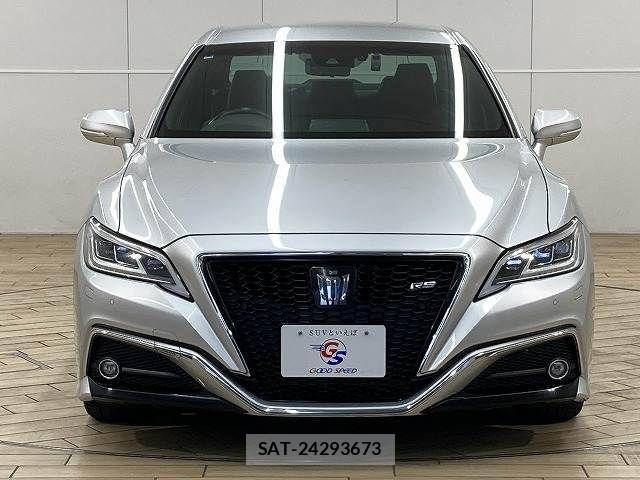 Toyota CROWN SEDAN 2018-08 8626287-14