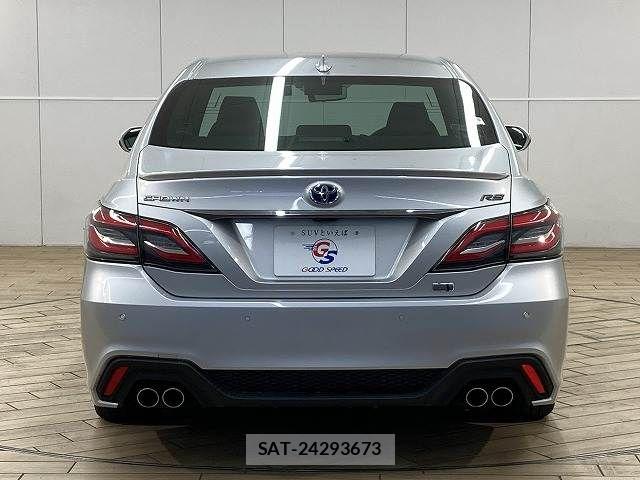 Toyota CROWN SEDAN 2018-08 8626287-15