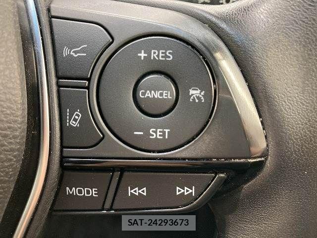 Toyota CROWN SEDAN 2018-08 8626287-5