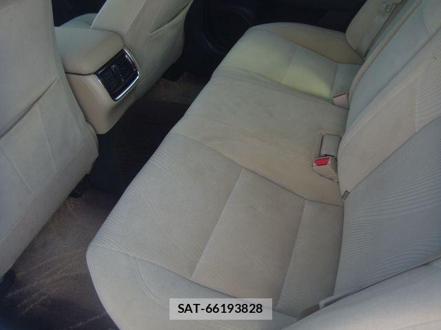 Toyota CROWN SEDAN 2013-03 8626301-12