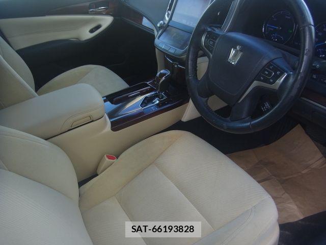 Toyota CROWN SEDAN 2013-03 8626301-1