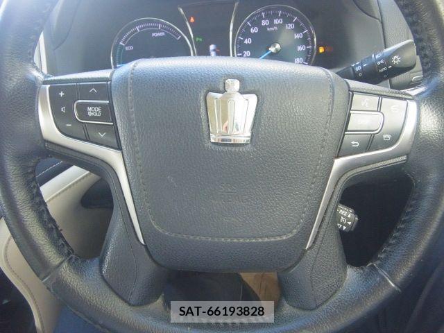 Toyota CROWN SEDAN 2013-03 8626301-22