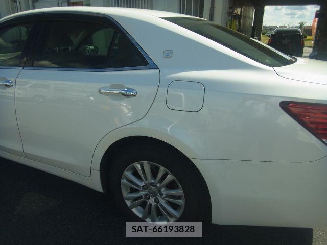 Toyota CROWN SEDAN 2013-03 8626301-7