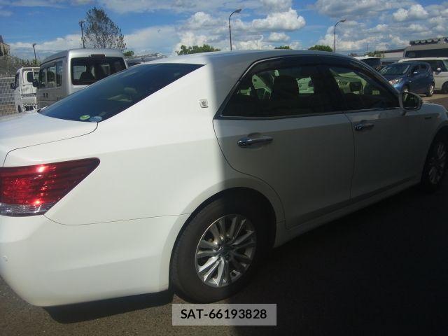 Toyota CROWN SEDAN 2013-03 8626301-8