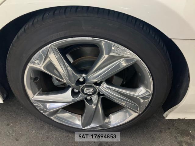 Toyota CROWN SEDAN 2018-09 8626291-10