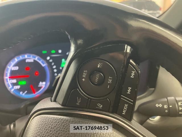 Toyota CROWN SEDAN 2018-09 8626291-16