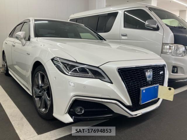Toyota CROWN SEDAN 2018-09 8626291-1