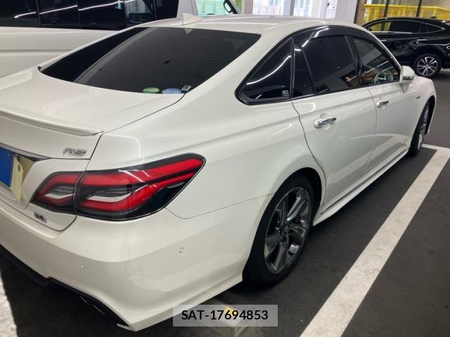 Toyota CROWN SEDAN 2018-09 8626291-5