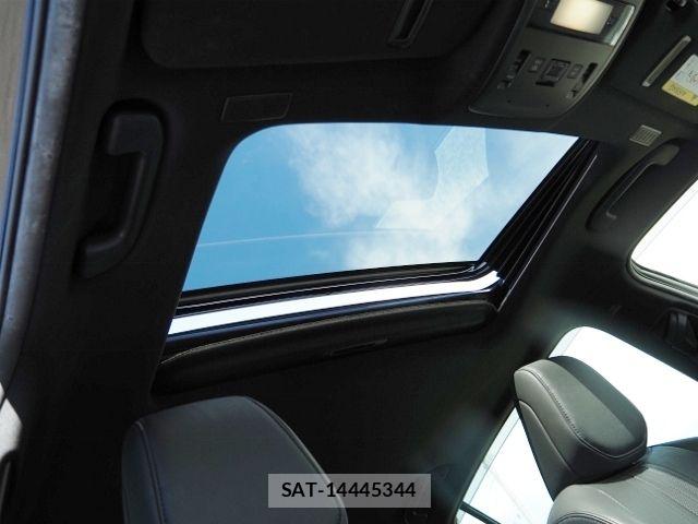 Toyota CROWN SEDAN 2022-03 8665992-9