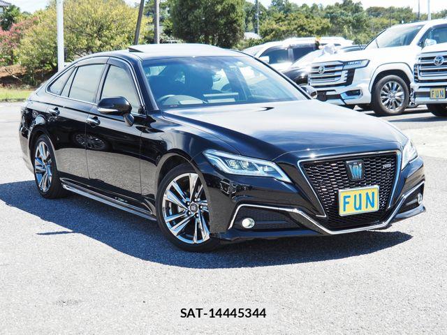 Toyota CROWN SEDAN 2022-03 8665992-2