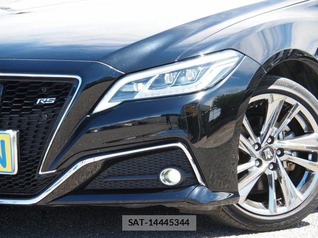 Toyota CROWN SEDAN 2022-03 8665992-7