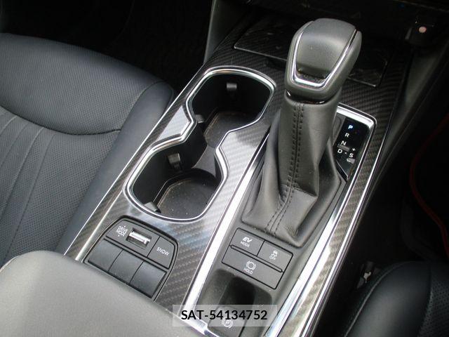 Toyota CROWN SEDAN 2021-03 8658560-27