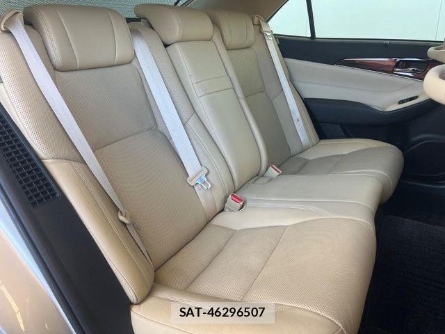 Toyota CROWN SEDAN 2013-04 8666006-10