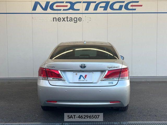 Toyota CROWN SEDAN 2013-04 8666006-15