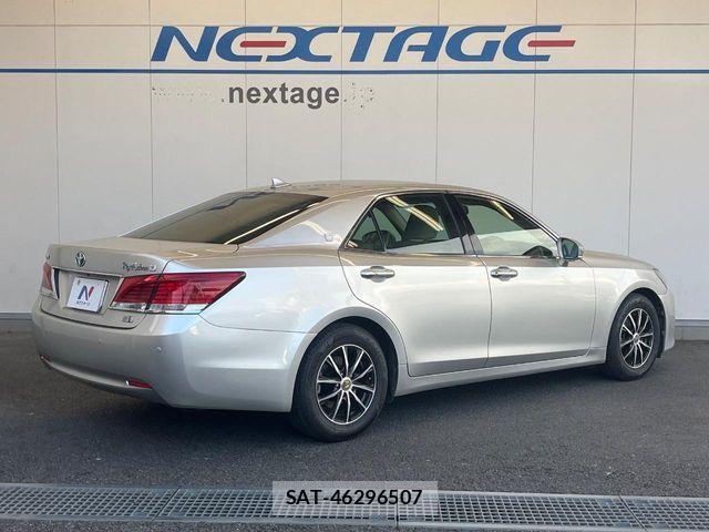 Toyota CROWN SEDAN 2013-04 8666006-17