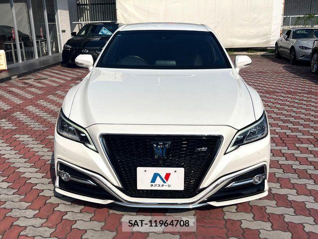 Toyota CROWN SEDAN 2018-07 8658563-13