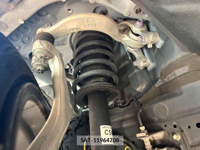 Toyota CROWN SEDAN 2018-07 8658563-19